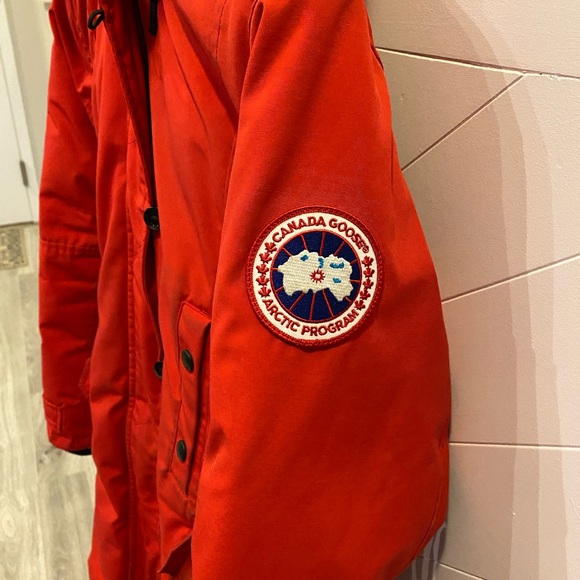 SOLD! Canada Goose Kensington Parka - Picture 1 of 4